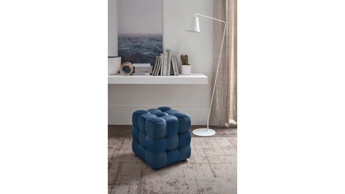 Pouf Cube in tessuto imbottito e trapuntato di Target Point